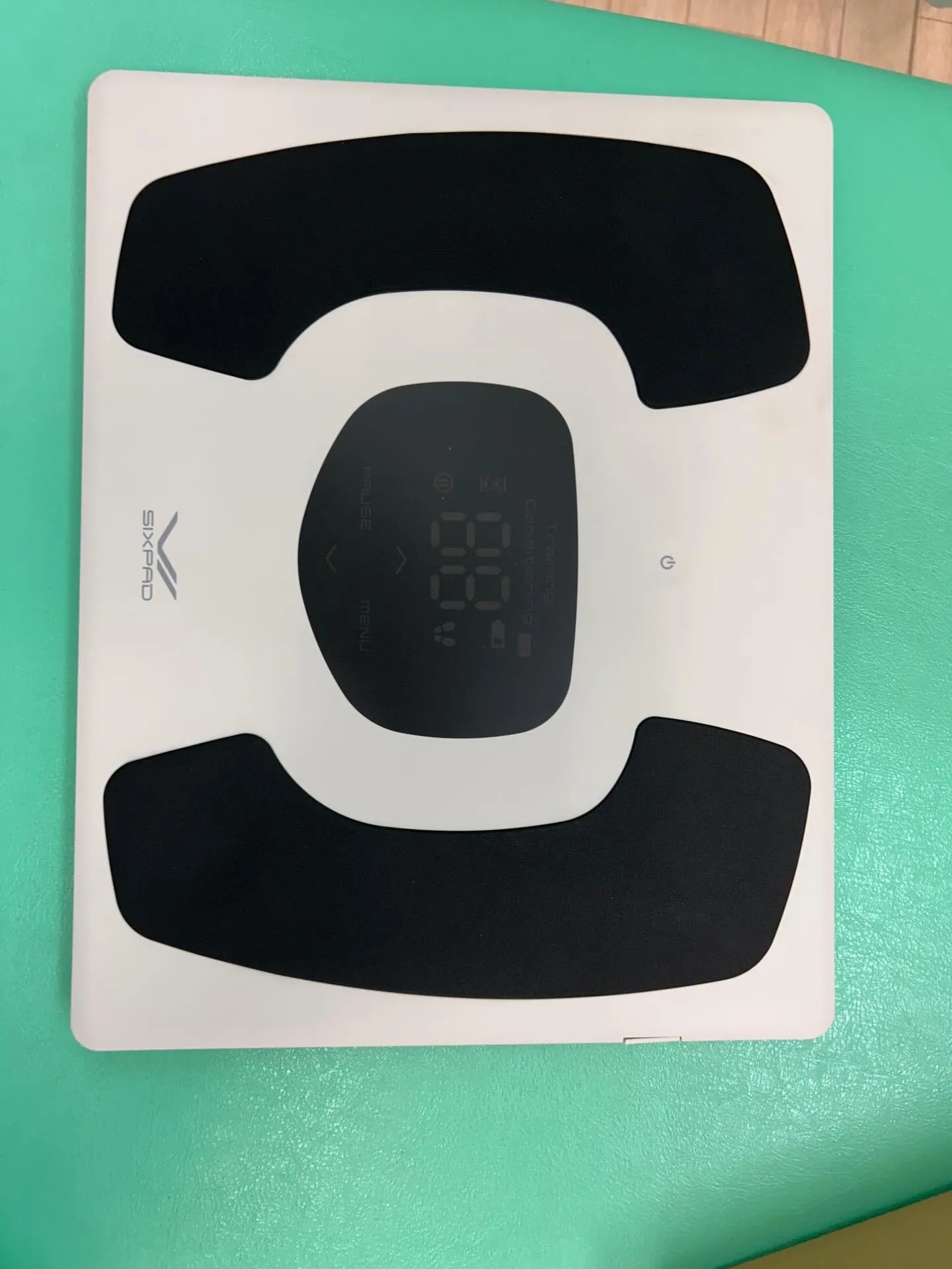 当院が代理店をしているSIXPADからFoot Fit3 C...